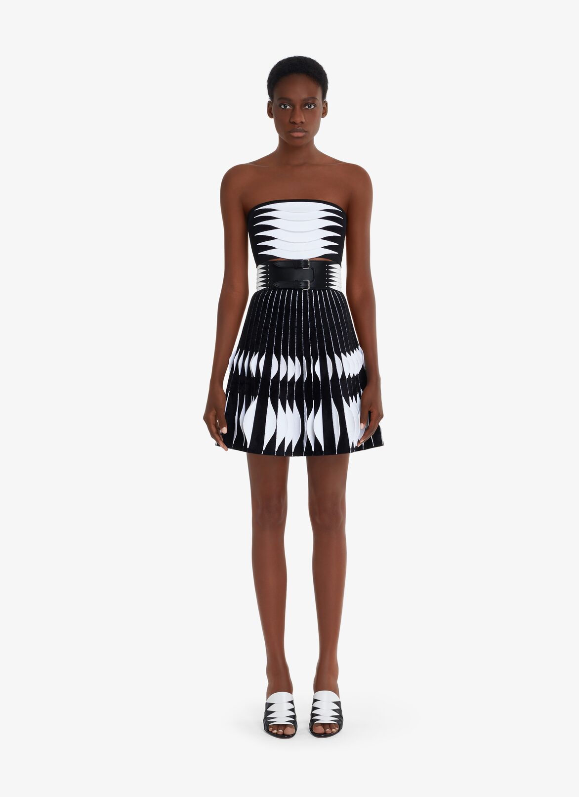 PYTHON 3D KNIT MINI-SKIRT ALAÏA WHITE/BLACK PYTHON 3D KNIT MINI-SKIRT